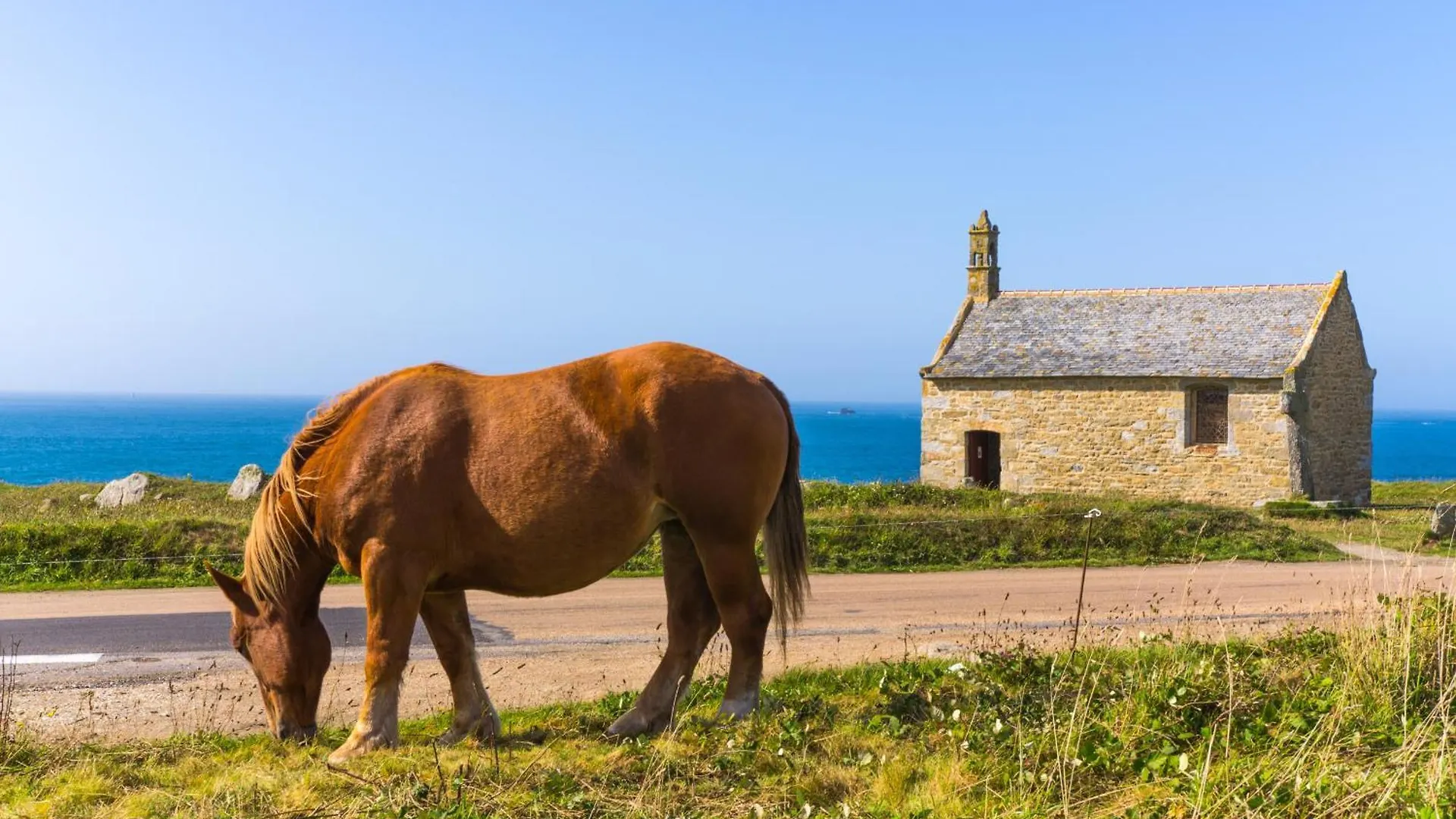 Gwel Ar Mor - Jolie Maison De Charme Renovee Proche Du Port Lanildut France